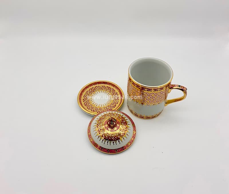 แก้วมัคเบญจรงค์